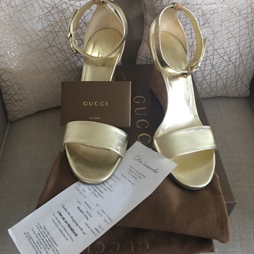 GUCCI wedges sandals !!